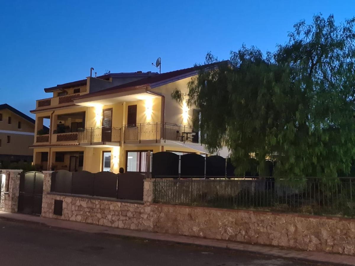 B&B Villa Chiara Bed And Breakfast Taormina Exterior photo
