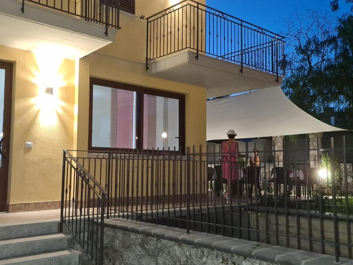 B&B Villa Chiara Bed And Breakfast Taormina Exterior photo